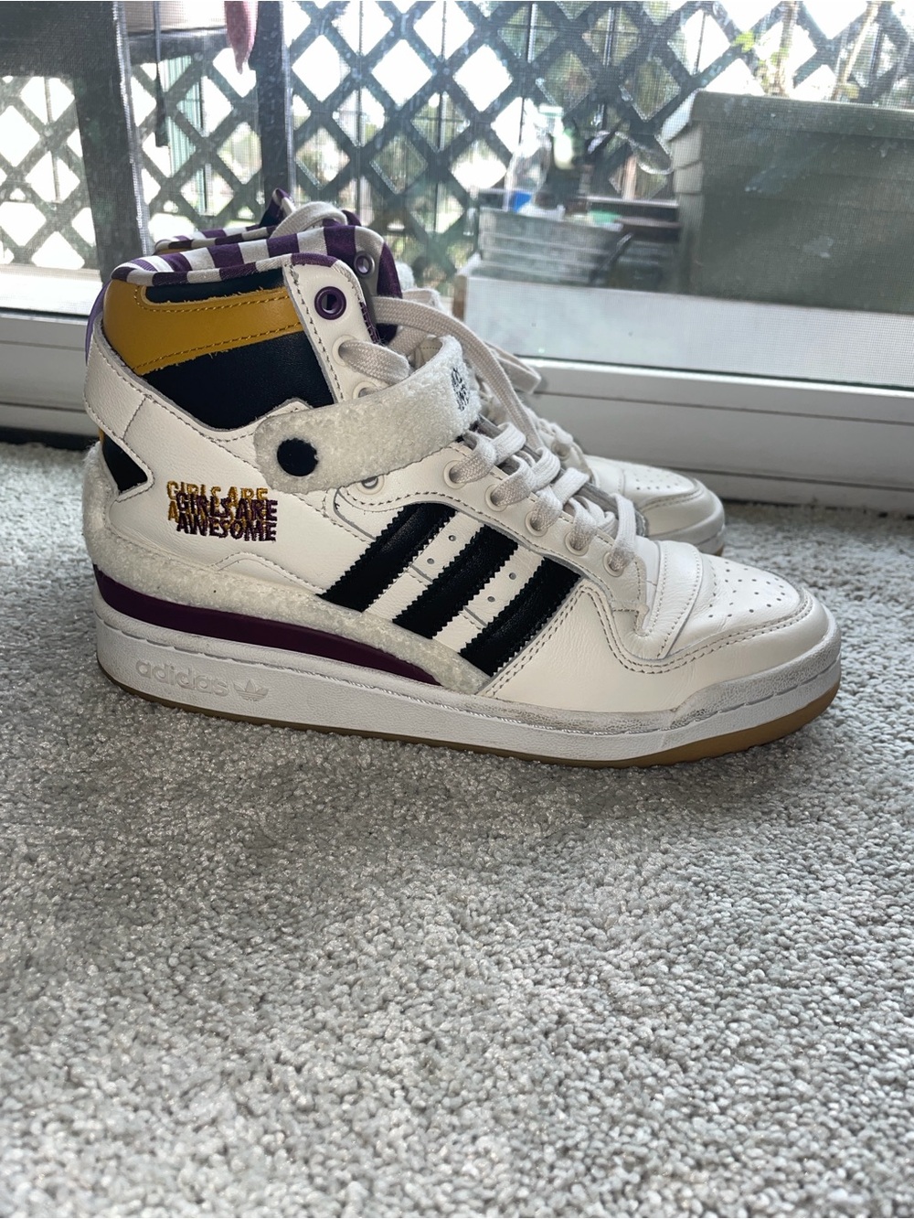 Adidas Kids White High-Top Sneakers with Black Stripes and Purple Accents